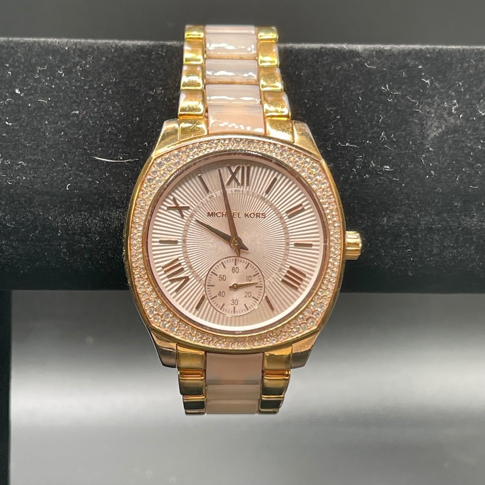 Women’s Rose Gold Michael Kors Analog Watch ~ Beautiful ~ Pave